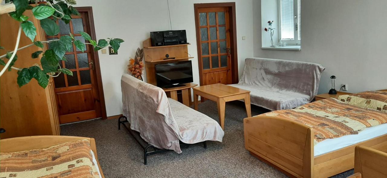 Pension Fontana Свитави Экстерьер фото
