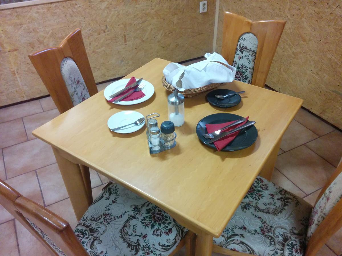 Pension Fontana Свитави Экстерьер фото